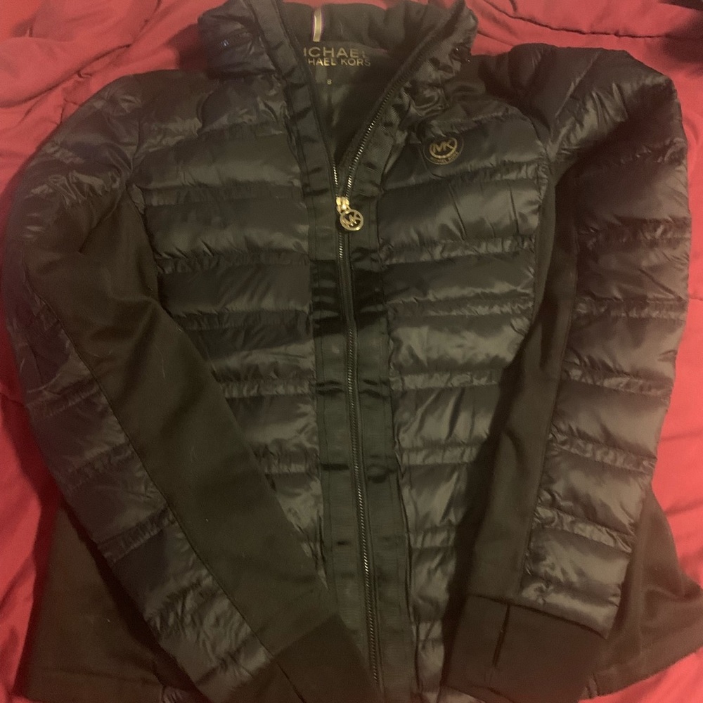 Micheal Kors black puffer jacket size small